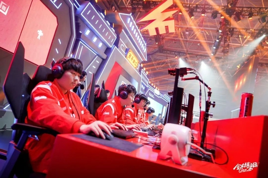 边路推进后 边路推进后